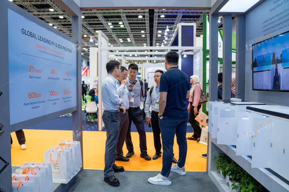 enter-media-chup-anh-quay-phim-su-kien-trien-lam-cho-gian-hang-sungrow-tai-Malaysia-033
